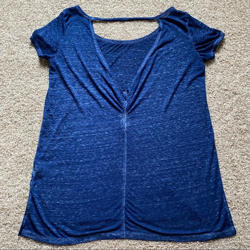 Flowy Open-Back Shirt - Picture 2 of 4